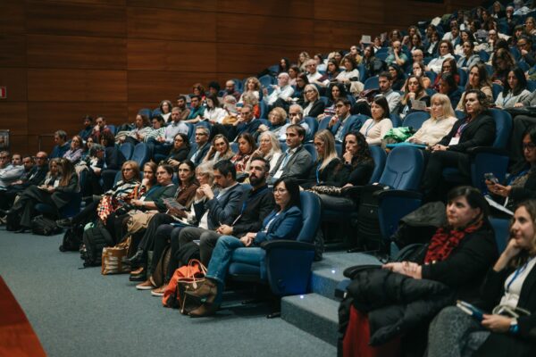 1.4 Asistentes (1)-min