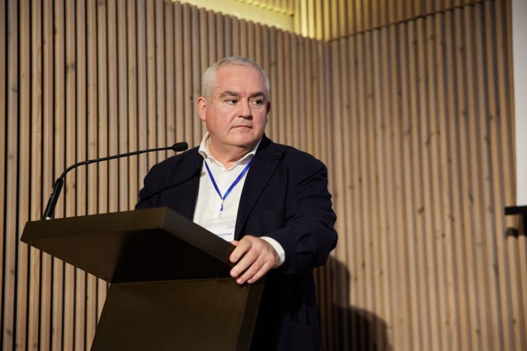 049039REGIC_DIA1__R2A8411-scaled