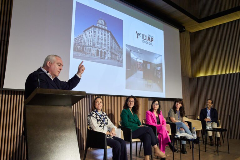 054044REGIC_DIA1__R2A8426-scaled