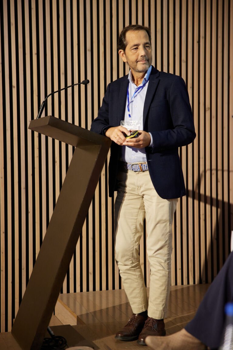 060050REGIC_DIA1__R2A8447-scaled