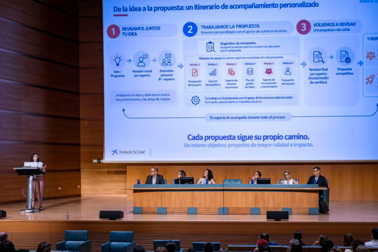 Jornadas REGIC auditorio Presentacion buenas practicas 17